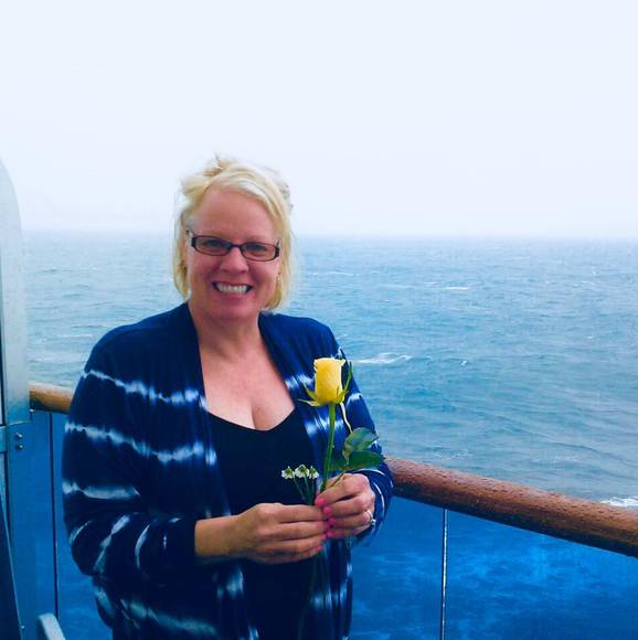 Meet your Posher, Donna - Picture 1 of 1